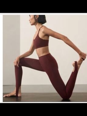 Athleta Transcend Stirrup High-Rise Leggings in Burgundy